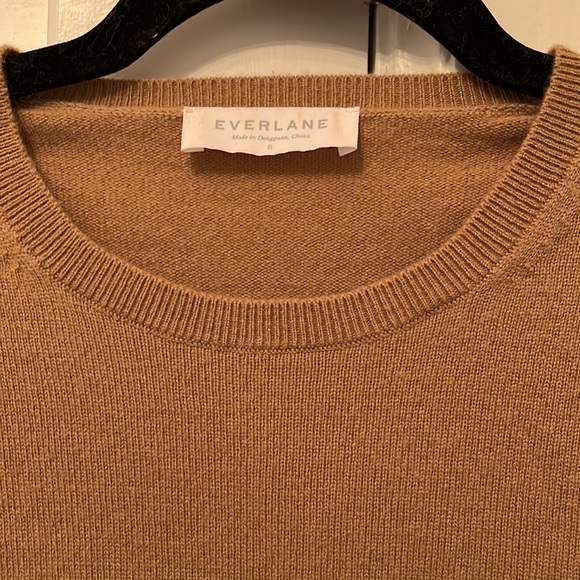 Everlane Cashmere Crew - Picture 2 of 4